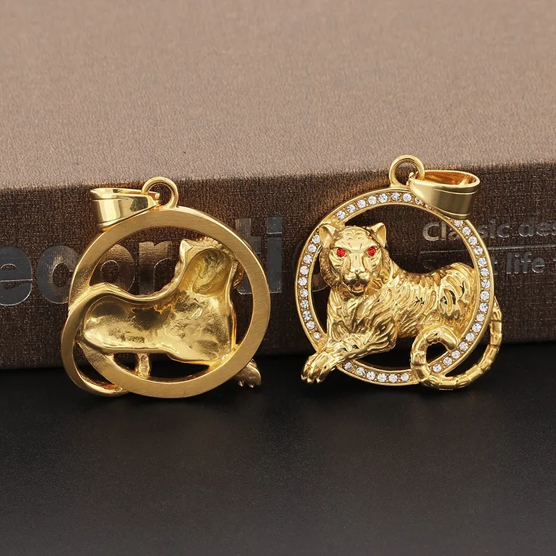 Personalized Rhinestone-Encrusted Animal Pendant, Hip-Hop Style Luxury Green, Red, and White-Eyed Tiger Stainless Steel Men's Pendant