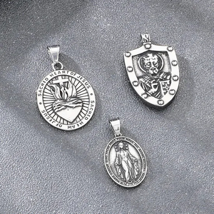Personalized Double Sided Totem Guardian Talisman Shield Pendant Retro Portrait Cross Sacred Heart Stainless Steel Men's Pendant