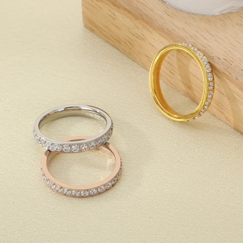Luxurious Stainless Steel Ring for Women with Single Row of Diamond-Set Stainless Steel Band