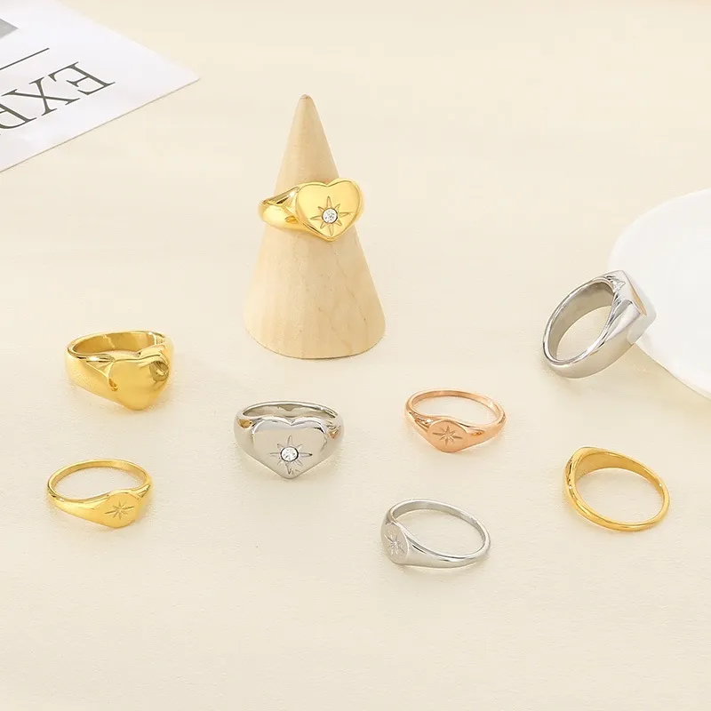 Simple Heart-Shaped Diamond-Encrusted Eight-Pointed Star Ring Multi-Color 18K Gold-Plated Stainless Steel Ring