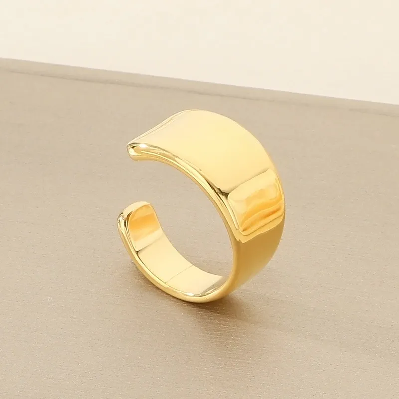 Creative Distressed Brooch with Openning Exquisite Wide-Format Laser-Etched Stainless Steel Ring