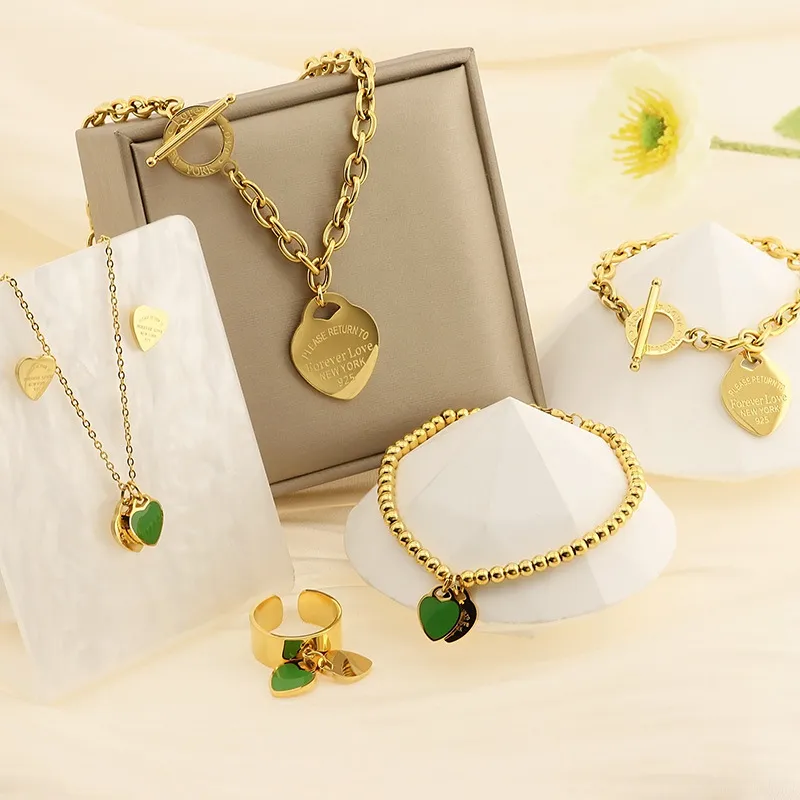 18K Gold Plated Open Heart-Shaped Clavicle Chain with Multi-Color Epoxy Resin Stainless Steel Ring Set