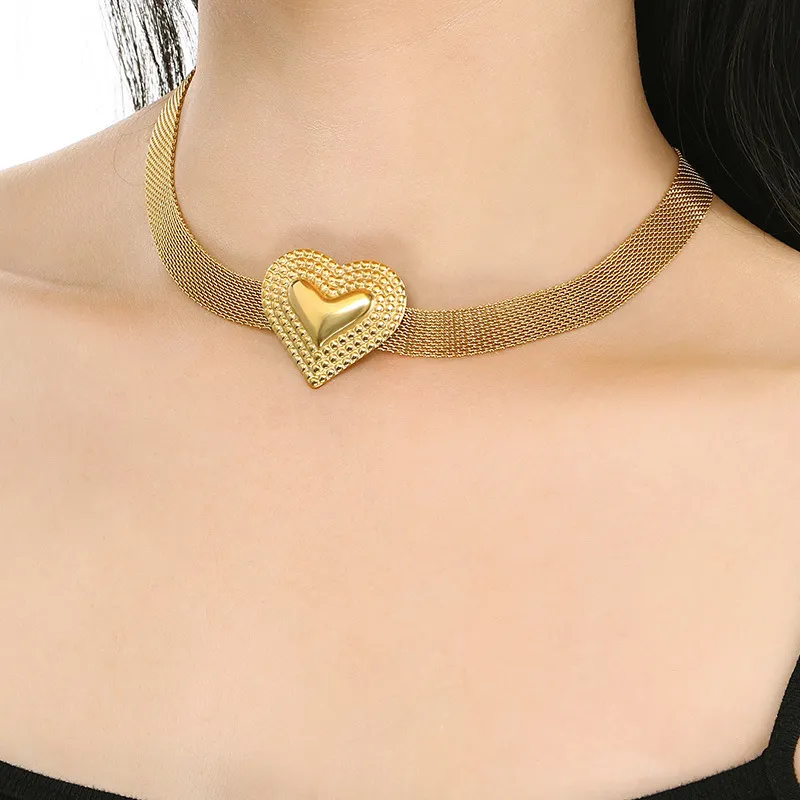 Fashion and High-End Stainless Steel Mesh Heart-Shaped Bracelet&Necklace Set Accessories Wholesale