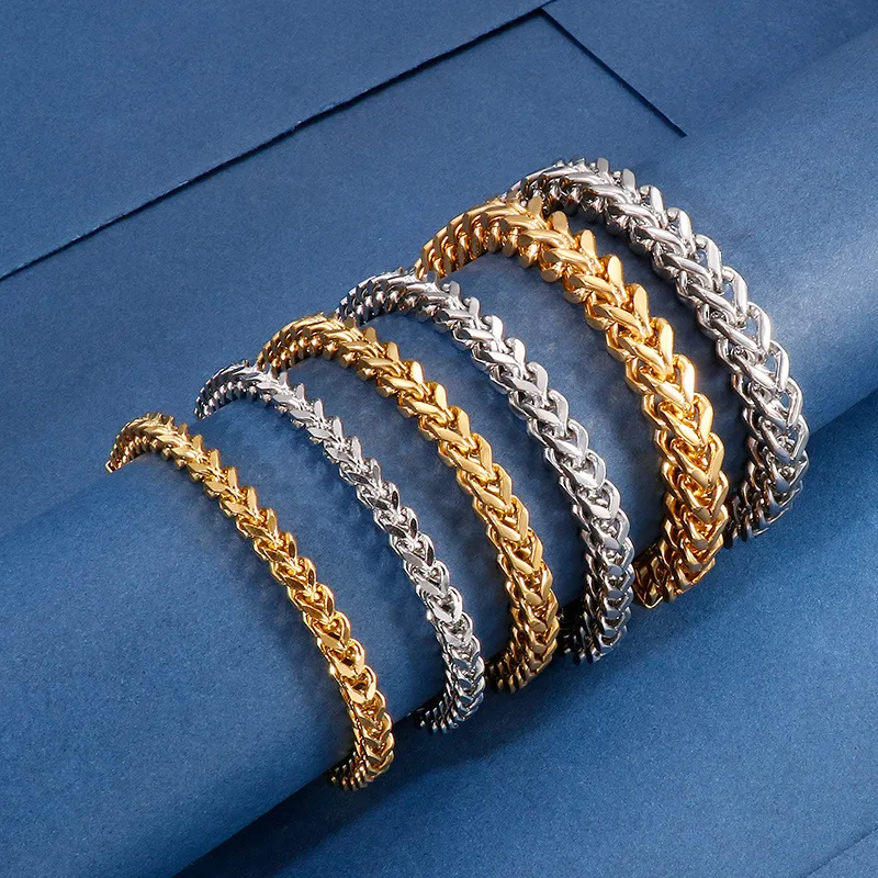 Japanese and Korean Fashionable and Minimalist Men's Skeleton Chain Necklace, Personalized and Versatile Stainless Steel Reversible Bracelet Set