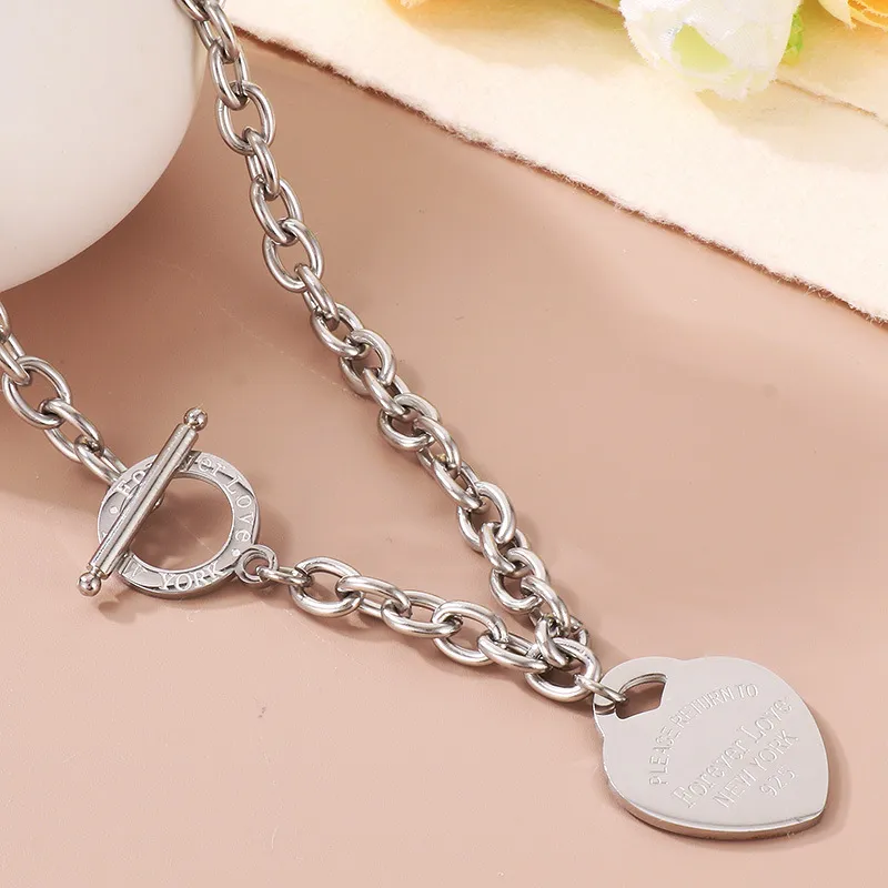 Ins Ot Clasp Heart Bracelet O-Chain Letter Peach Heart Stainless Steel Jewelry Set