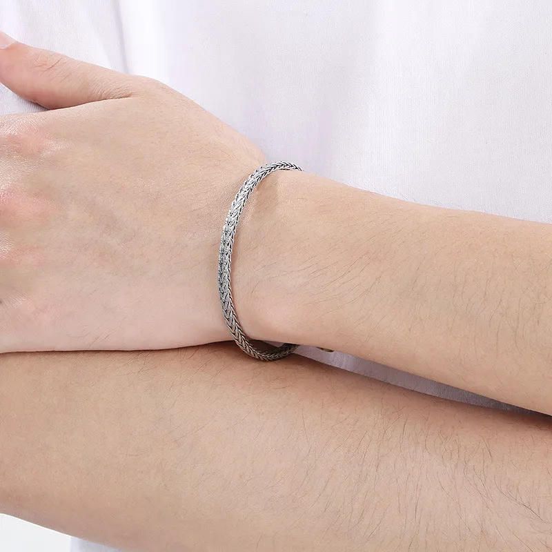 Men's Stainless Steel Bracelet Versatile Accessory Suitable for Daily Wear