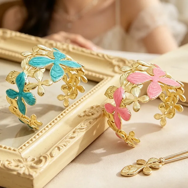 Exaggerated Women's Flower Style Stainless Steel Drip Oil Opening Bangle