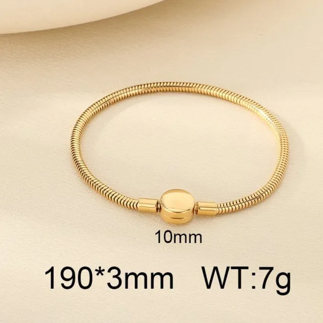 Light Luxury Circular Snake Chain Bracelet with Heart Charm