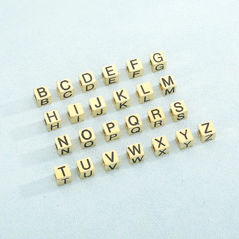 Manufacturer Fashion 26 English Letter Pendant Personalized Stainless Steel Square Bead DIY Bracelet Jewelry Accessories