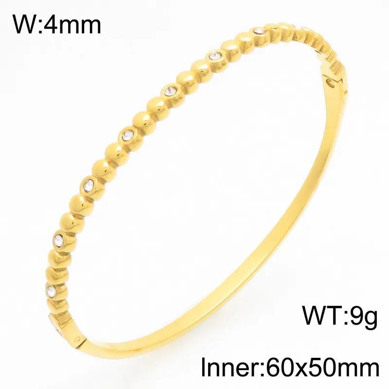 Stylish and Elegant Starry Heart-Shaped Stainless Steel Bangle Jewelry