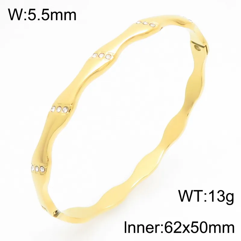 Diamond-Encrusted Bamboo-Shaped Stainless Steel Bracelet, a Unique and Luxurious Starry Heart-Shaped Bangle