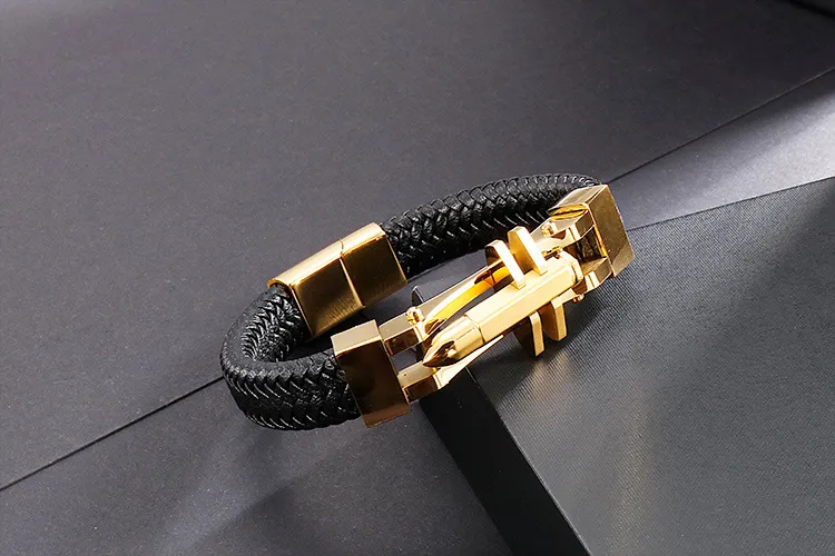 European and American Fashion Stainless Steel Creative Personalized Bullet Head Men's Leather Bracelet