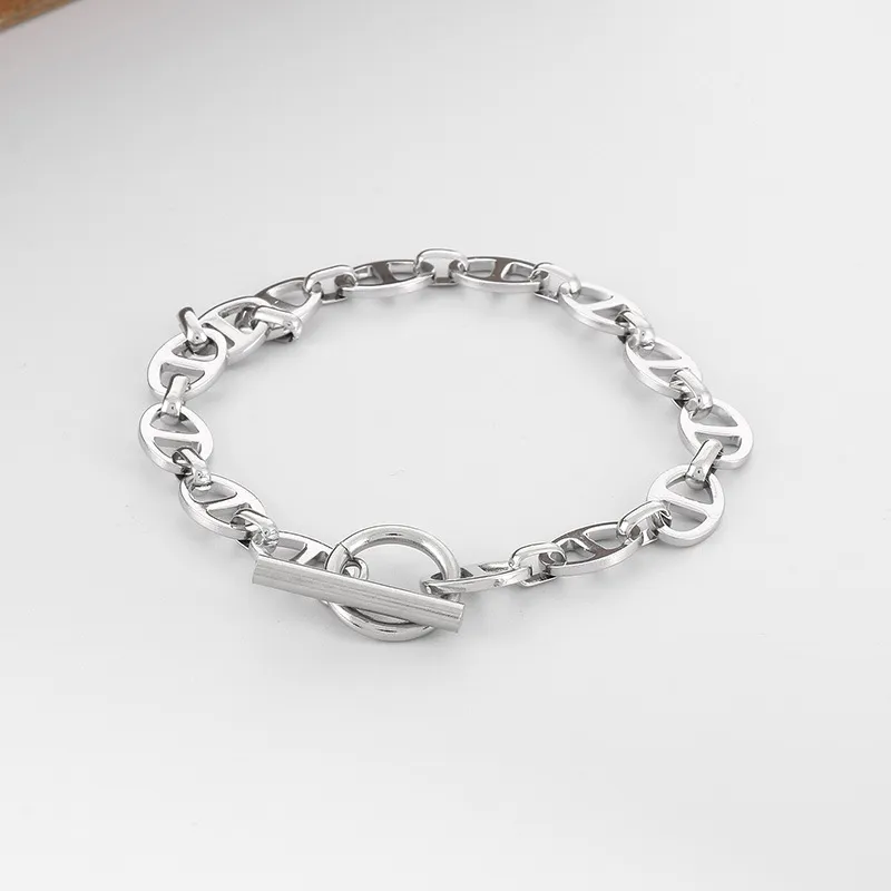 Simple Stainless Steel Bracelet, Versatile for Men and Women, Ot Buckle Necklace