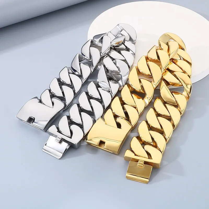 European and American Widened Ultra-Cool 43mm Cuban Chain High-Quality Glossy Necklace for Men and Women