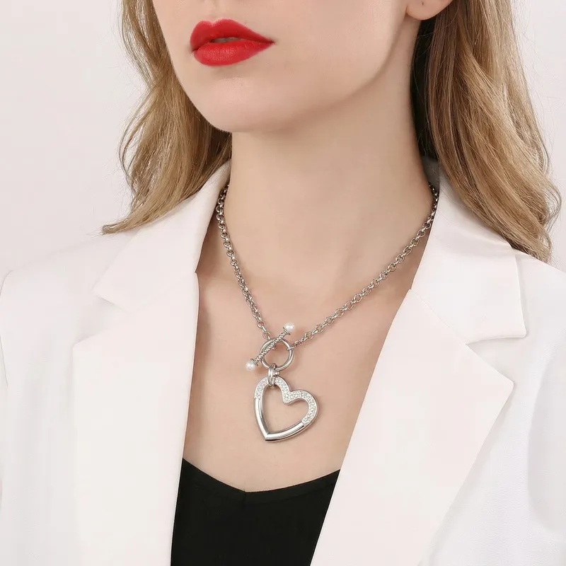 Fashion Jewelry Set Personalized Hollow Heart Pendant Stainless Steel Necklace Women Wholesale
