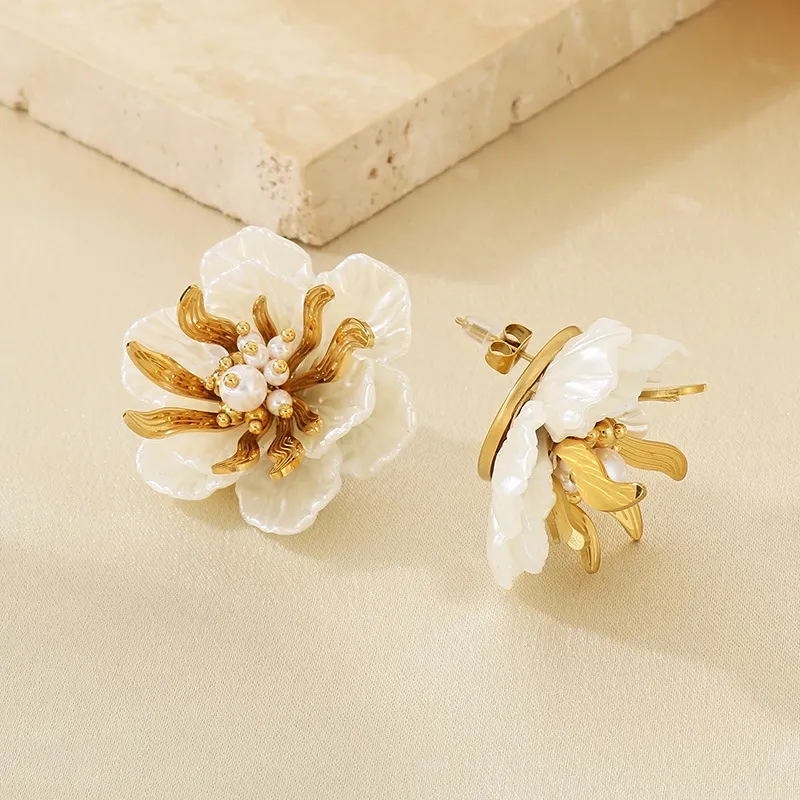 Vintage-Inspired Pearl-Embellished Geometric Flower Earrings in 18K Gold