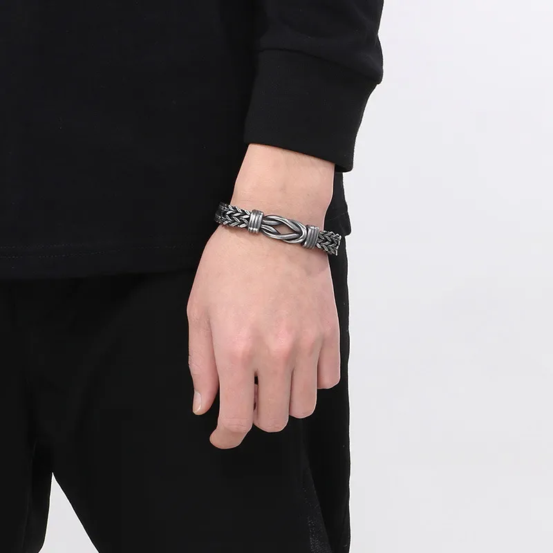 Fashion Stainless Steel Woven Keel Bracelet Boys Personality Hip Hop Retro Fried Dough Twists Knot Bracelet