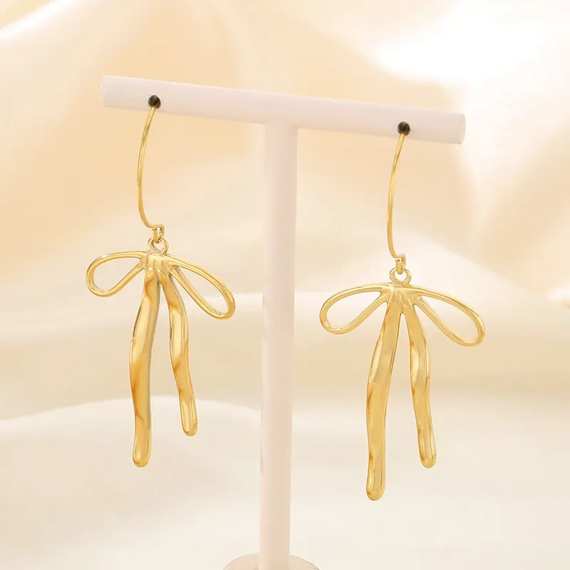 Stainless Steel Bow Earrings Necklace Jewelry Set Suitable for Women's Daily Wear