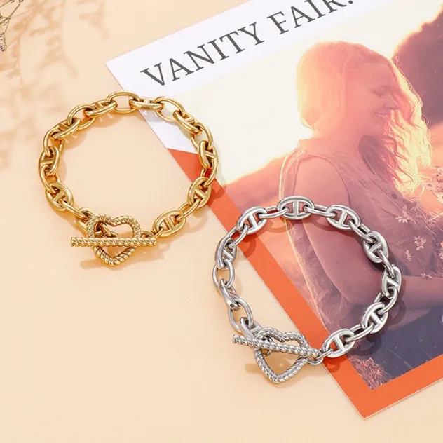 Extravagant and Unique Metal Heart-Shaped Stainless Steel Necklace Set for Women