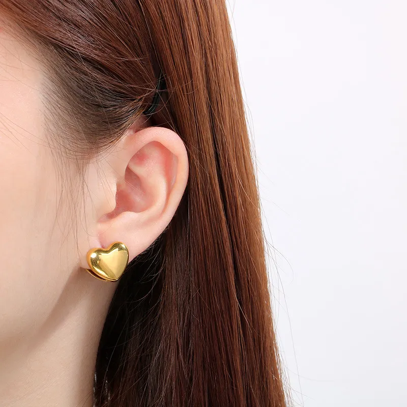 Minimalist Style Stainless Steel Polished Double-Sided Heart-Shaped Ear Clip Earrings Wholesale