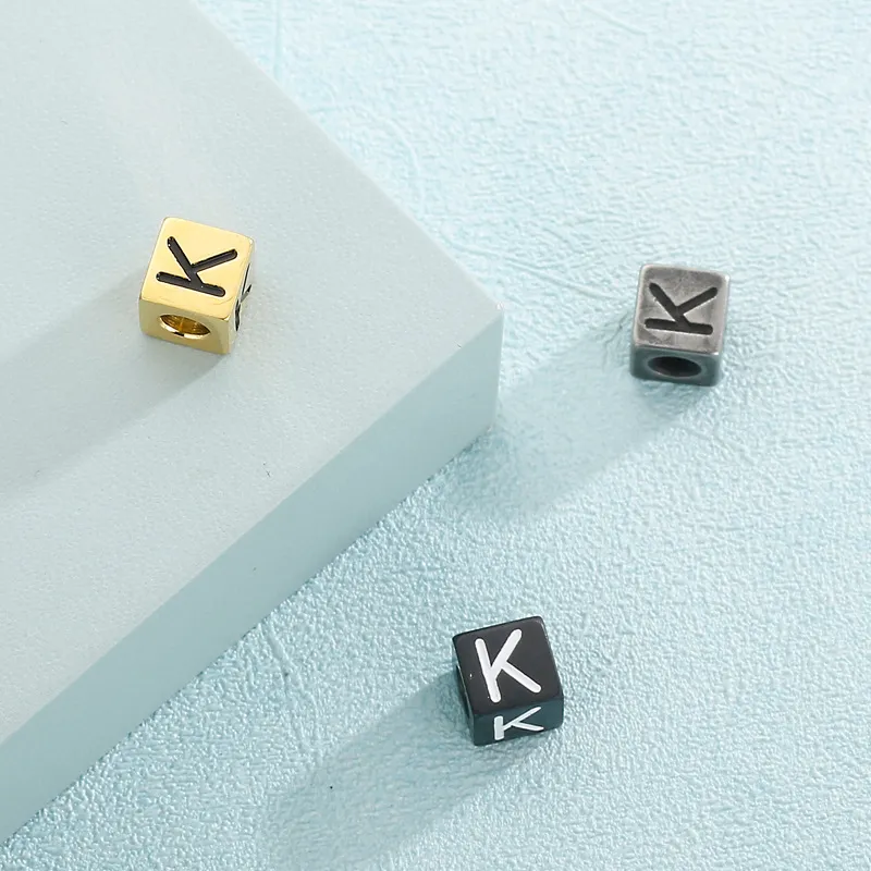 Manufacturer Fashion 26 English Letter Pendant Personalized Stainless Steel Square Bead DIY Bracelet Jewelry Accessories