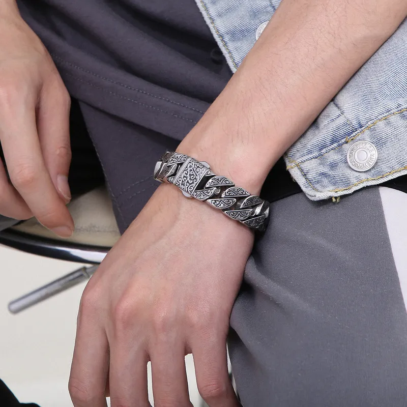 Karen Trendy Personalized Jewelry, European and American Personalized Creative Pattern Cast Stainless Steel Men's Bracelet, One-Piece Drop Shipping