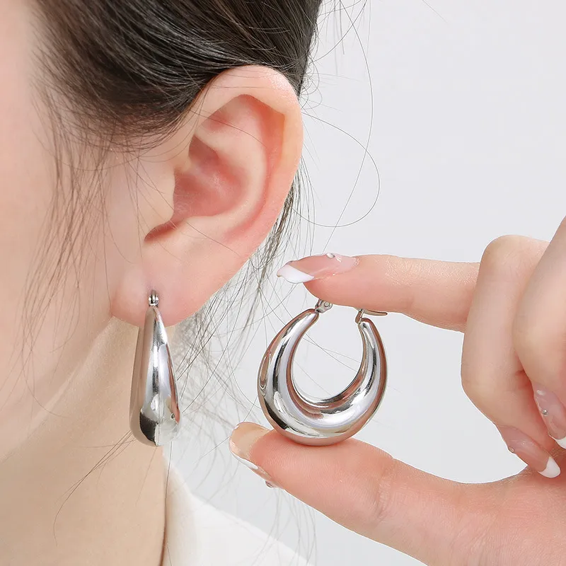 European American U-Shaped Smooth Ear Buckles 18K Gold-Plated Stainless Steel Hollow Earrings