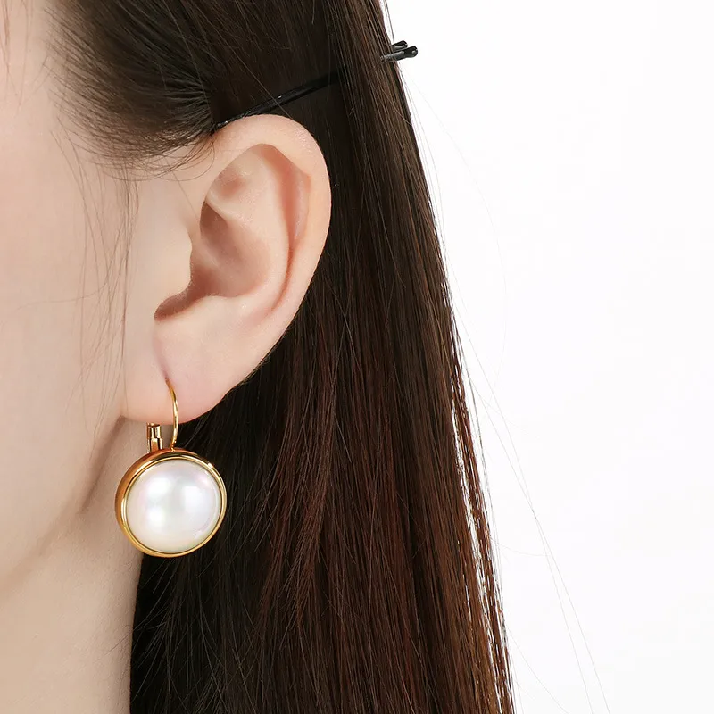 Stainless Steel Paired with Imitation Pearl Earrings for Women's Fashion Jewelry