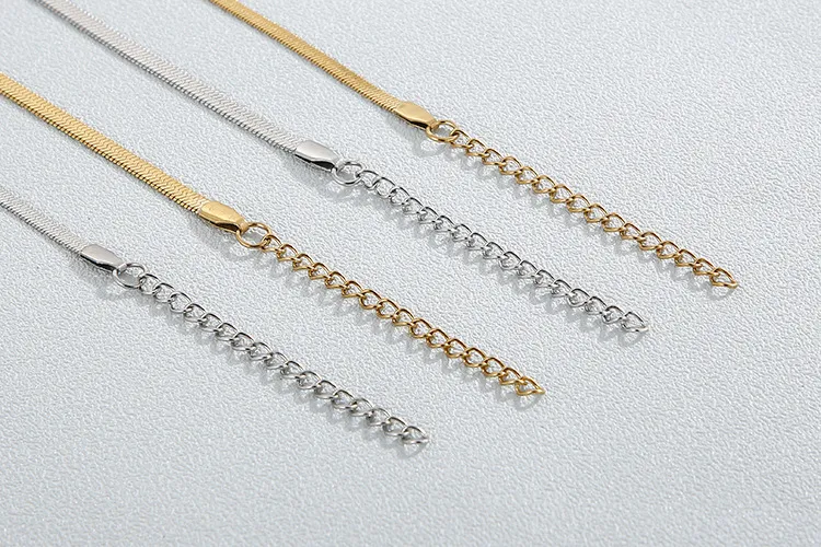 European and American Creative Personalized Chain Bracelet Stainless Steel Cool Style Women's Short Blade Chain Necklace
