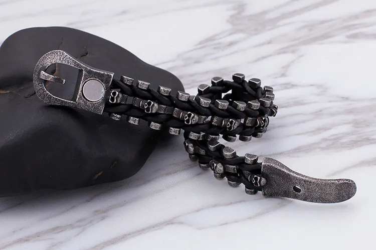 Men's Punk Style Stainless Steel Creative Skull Woven Leather Bracelet Accessory