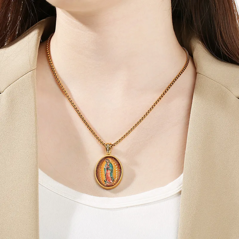 Kalen's New Fashionable Stainless Steel Oval Retro Portrait Men's Pendant Jewelry Wholesale
