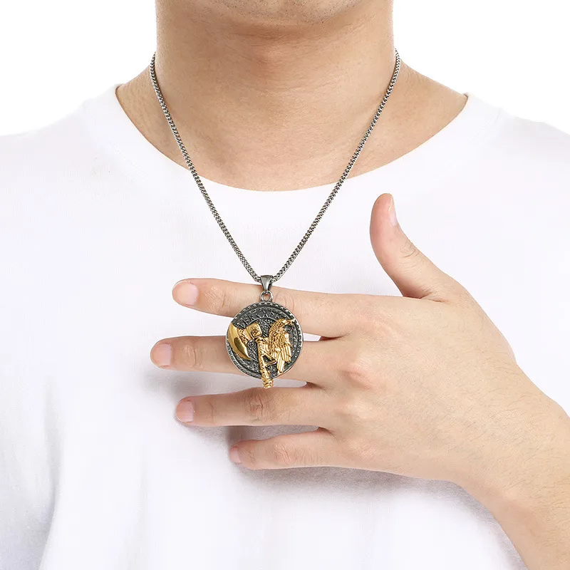 Nordic Viking Mythical Battle Axe Crow Totem Accessory Retro Mighty Double Wolf and Crow Stainless Steel Men's Pendant