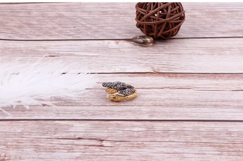 Hot Sale Gothic Vintage Fashion Jewelry Stainless Steel Snake Shape Adjustable Ring