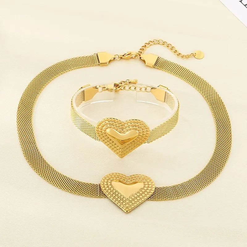 Fashion and High-End Stainless Steel Mesh Heart-Shaped Bracelet&Necklace Set Accessories Wholesale