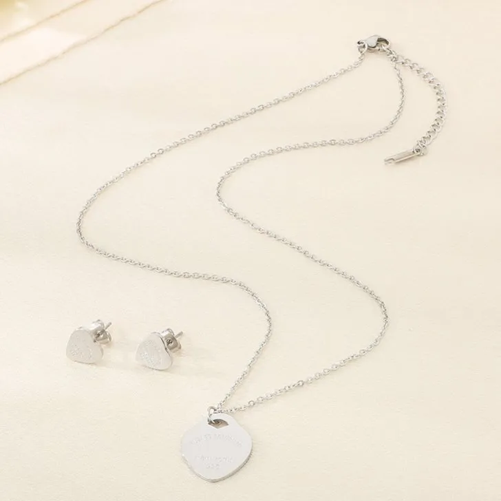 Stylish O-Shaped Chain Necklace Sets with Heart Earrings Jewelry for Women