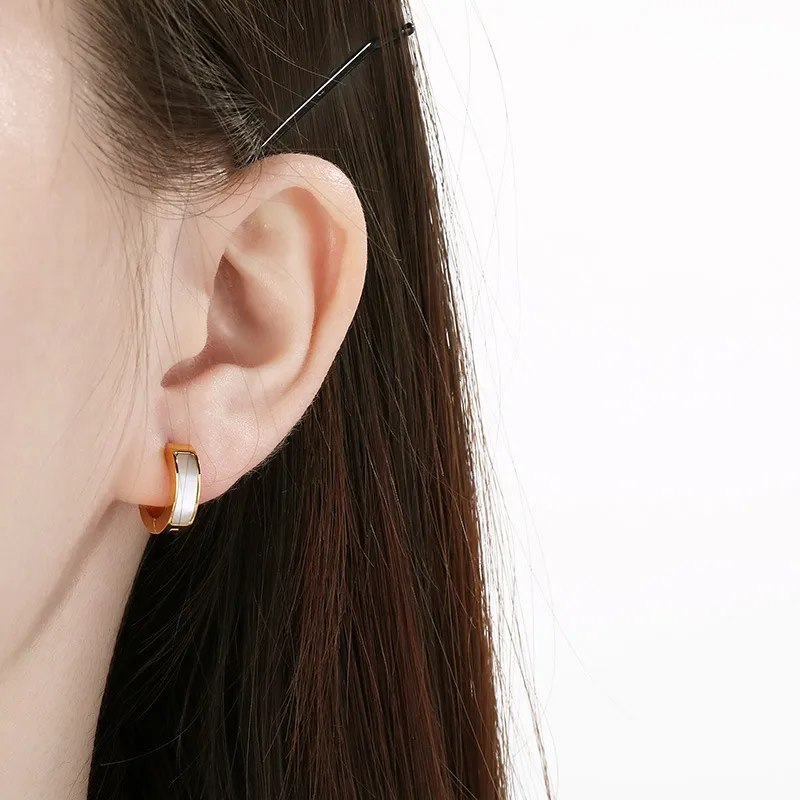 Korean Japanese Smooth Shell Inlaid Flat Stainless Steel Huggie Earrings Trendy Elegant Earrings Wholesale