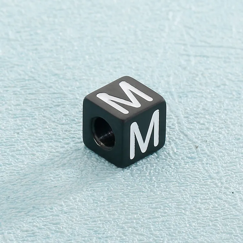Manufacturer Fashion 26 English Letter Pendant Personalized Stainless Steel Square Bead DIY Bracelet Jewelry Accessories