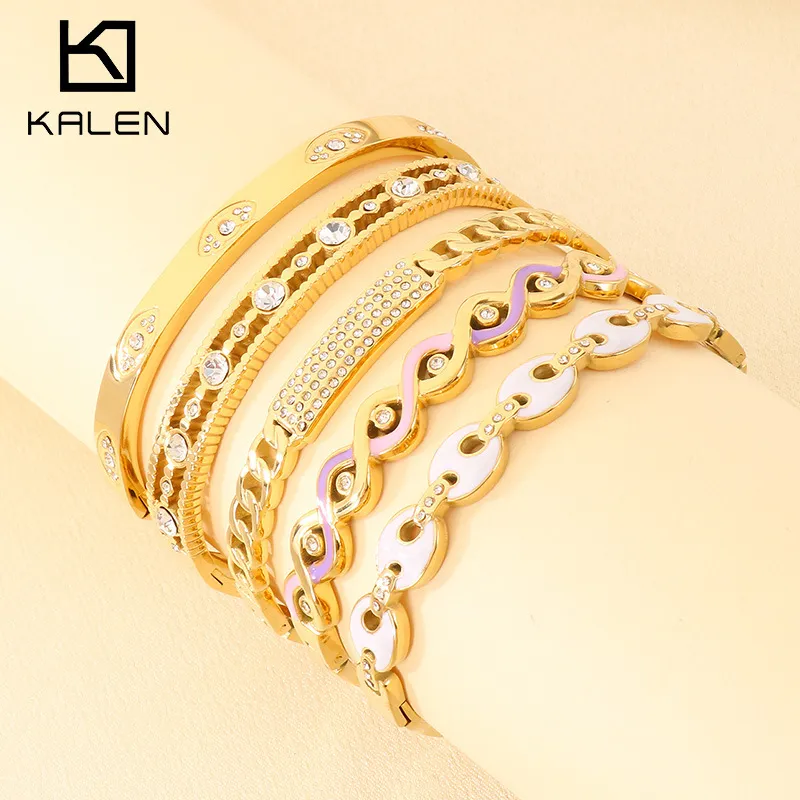 Vintage-Style Diamond-Encrusted Vintage-Style Diamond-Encrusted Stainless Steel Gold Bangles for Women