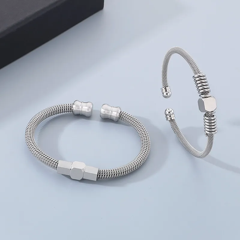 Stainless Steel Mesh Bangle with Multiple Colors to Choose From, Suitable for Daily Jewelry Wear