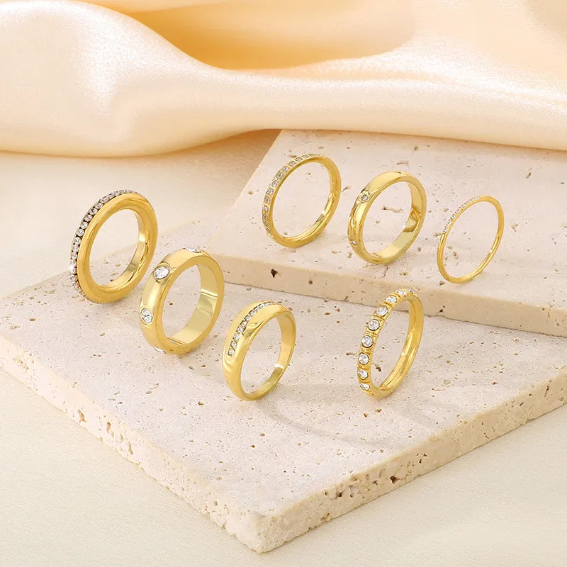 Fashionable and Sweet Single Row Diamond Studded Ring Stainless Steel Multi Style 18K Gold Plated Ring Jewelry Wholesale