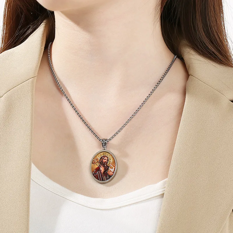 Kalen's New Fashionable Stainless Steel Oval Retro Portrait Men's Pendant Jewelry Wholesale