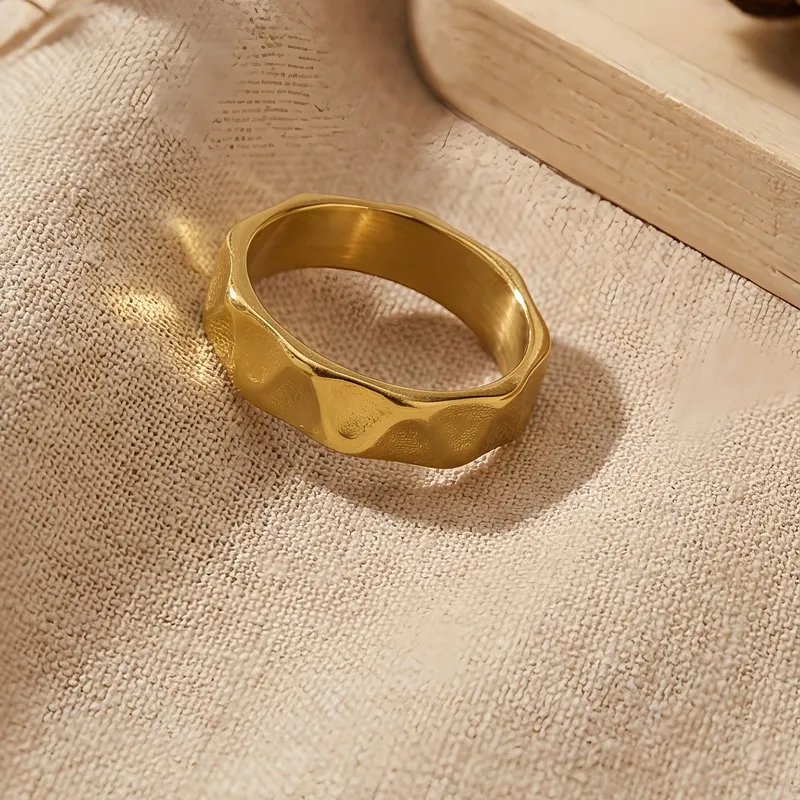 European American Fashion Grid Round Ring Textured Irregular Pattern Stainless Steel Personalized Ring Wholesale