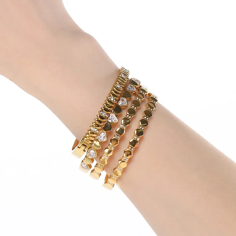 18K Gold-Plated Stainless Steel Gold Bracelet Diamond-Encrusted Bangle for Women