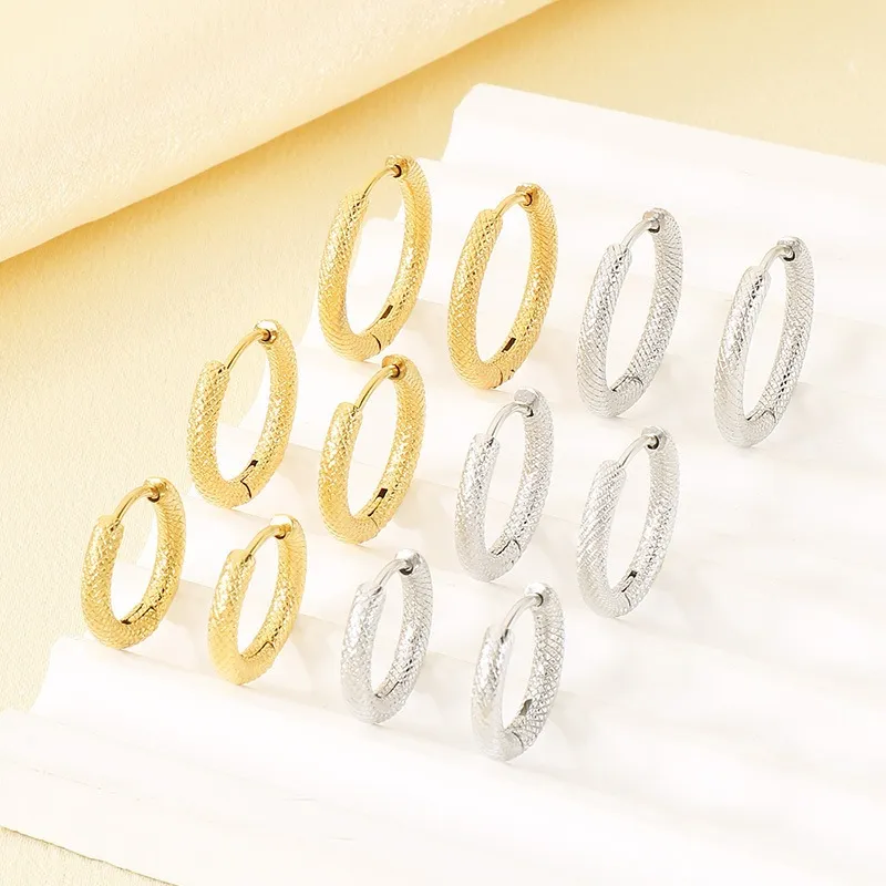 Fashion Stainless Steel Creative Dragon Pattern Embossed Circle Earrings Jewelry Wholesale