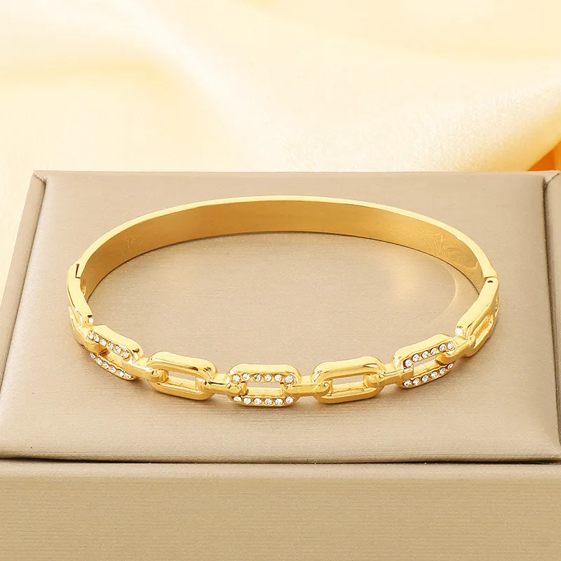 Stainless Steel Jewelry Rhinestone Bangle Suitable for Daily Wear