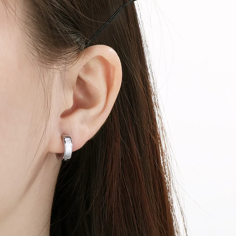 Korean Japanese Smooth Shell Inlaid Flat Stainless Steel Huggie Earrings Trendy Elegant Earrings Wholesale