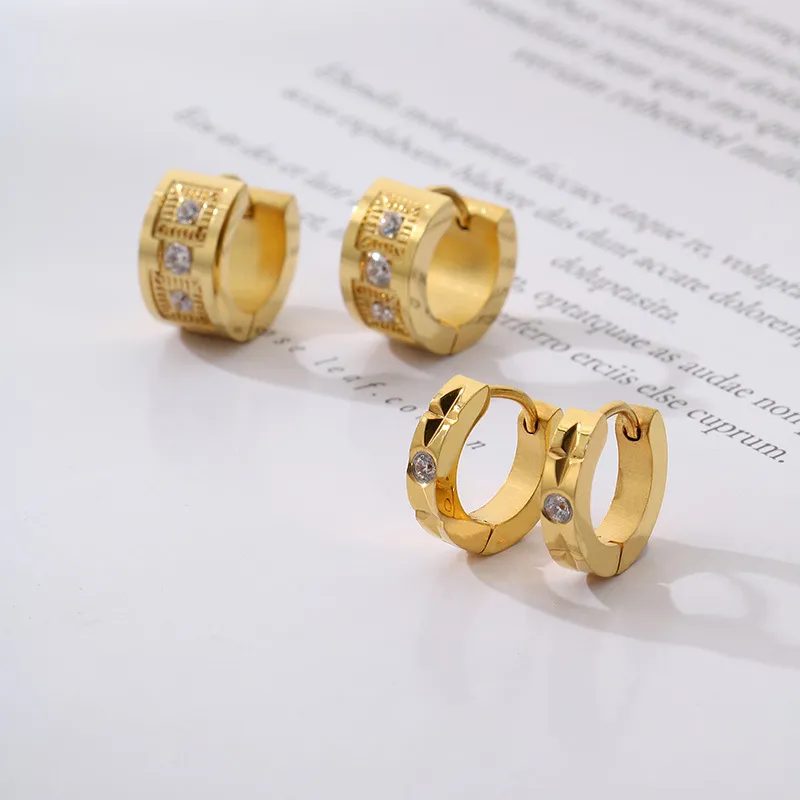 Simple and Personalized Diamond Studded C-Shaped Earrings, Hip Hop Versatile Stainless Steel Jewelry