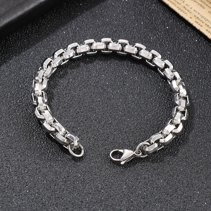 Wholesale of Stainless Steel Jewelry: European and American Trendy Personalized Edged Square Pearl Chain Men's Necklace and Bracelet Set