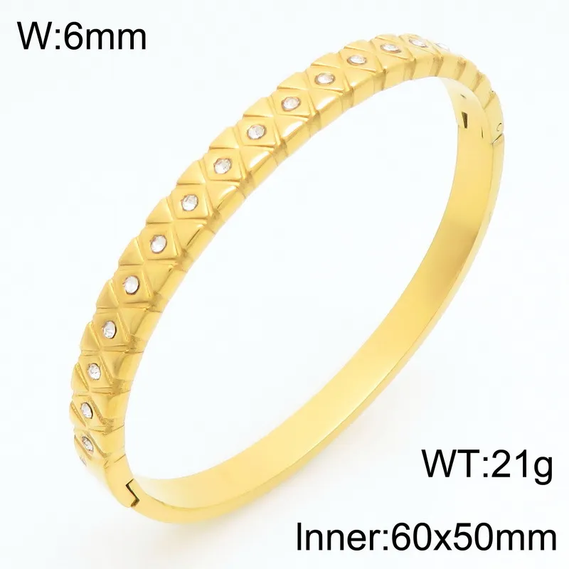 Stylish and Elegant Starry Heart-Shaped Stainless Steel Bangle Jewelry