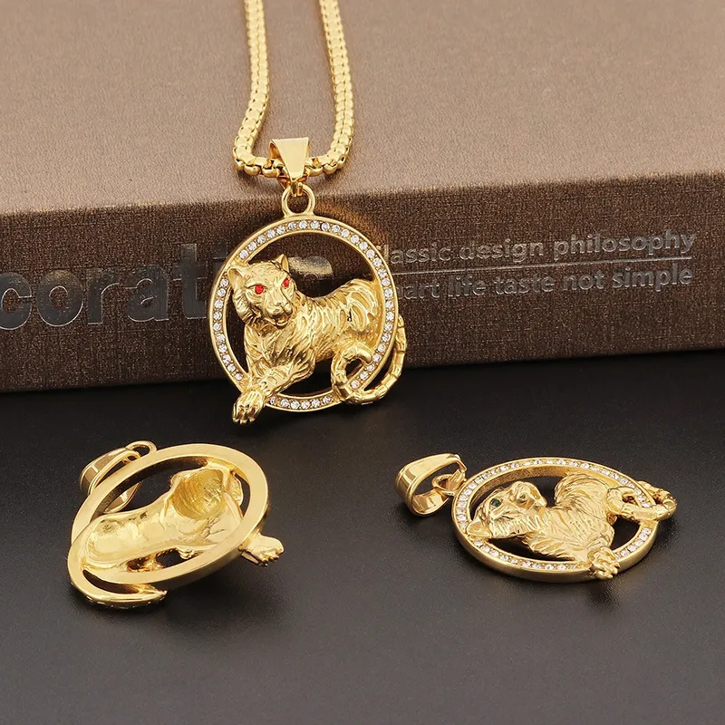 Personalized Rhinestone-Encrusted Animal Pendant, Hip-Hop Style Luxury Green, Red, and White-Eyed Tiger Stainless Steel Men's Pendant